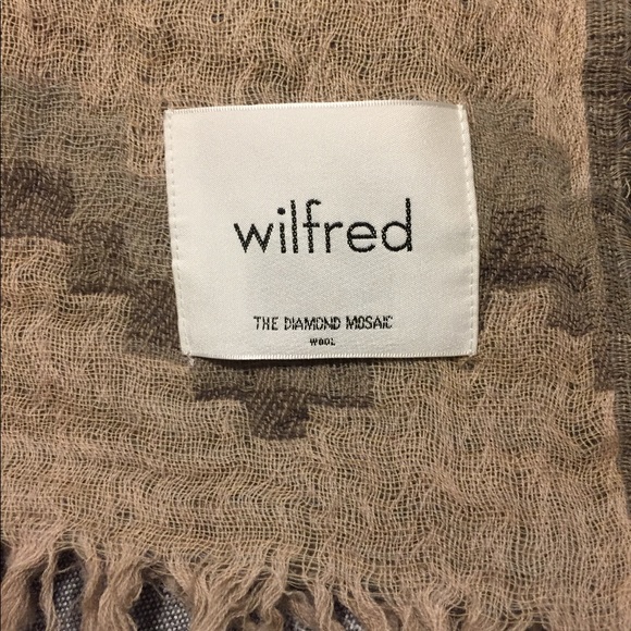 Wilfred Accessories - Aritzia Wilfred Diamond Mosaic Blanket Scarf